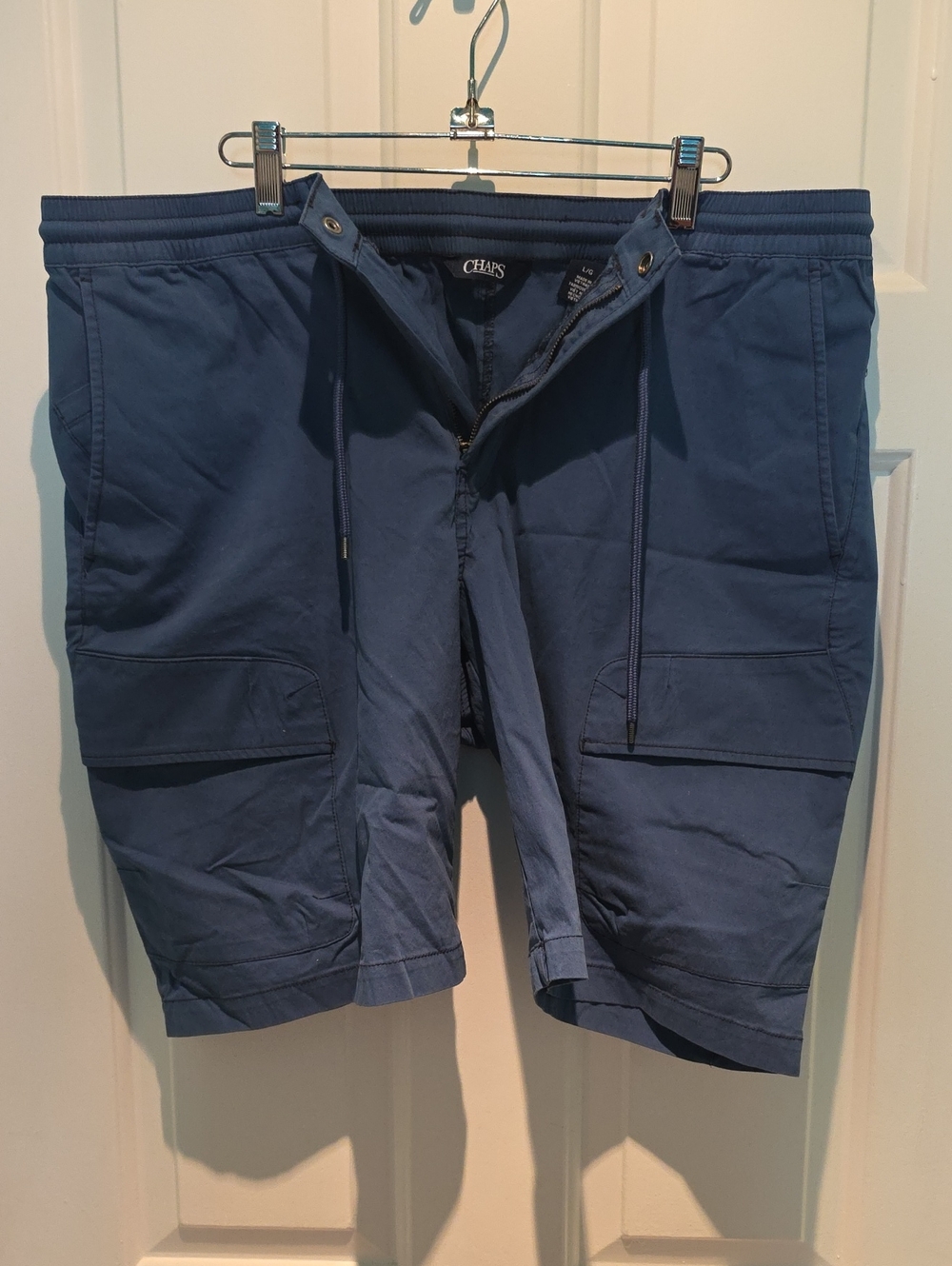 Chaps Men’s Blue Cargo Shorts with Drawstring Waist